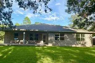 5721 Lofty Pines Dr, Milton, FL 32570 - Photo 2