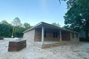 5721 Lofty Pines Dr, Milton, FL 32570 - Photo 6