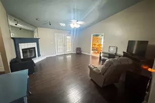 5277 Crystal Creek Dr, Pace, FL 32571 - Photo 6