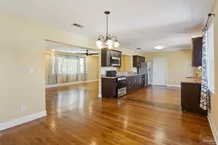 1808 N Reus St, Pensacola, FL 32501 - Photo 8