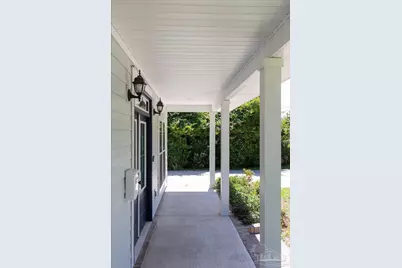 1006 W Lloyd St, Pensacola, FL 32501 - Photo 4