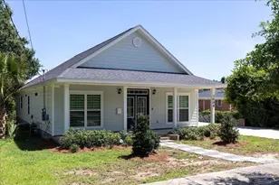 1006 W Lloyd St, Pensacola, FL 32501 - Photo 2