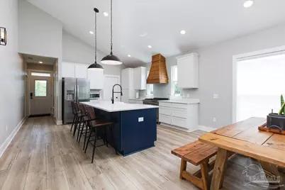 1006 W Lloyd St, Pensacola, FL 32501 - Photo 12