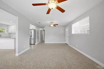 302 Loruna Dr, Gulf Breeze, FL 32561 - Photo 10