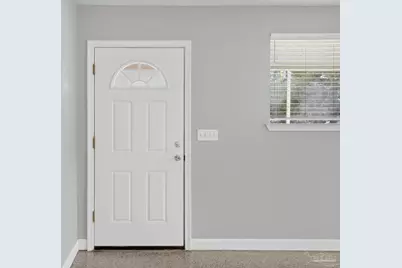 302 Loruna Dr, Gulf Breeze, FL 32561 - Photo 6