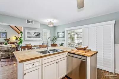2727 Sunrunner Ln, Gulf Breeze, FL 32563 - Photo 20