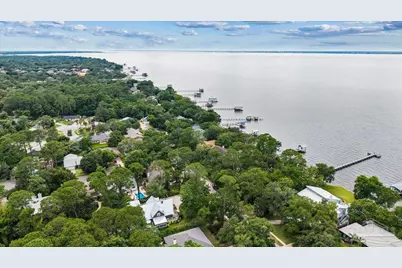2727 Sunrunner Ln, Gulf Breeze, FL 32563 - Photo 56