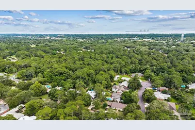 2727 Sunrunner Ln, Gulf Breeze, FL 32563 - Photo 58