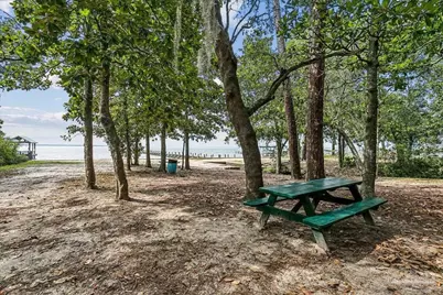 2727 Sunrunner Ln, Gulf Breeze, FL 32563 - Photo 60