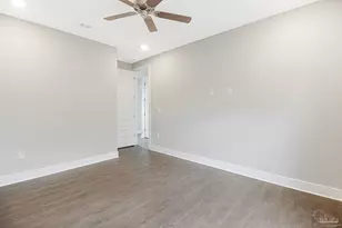 241 N H St, Pensacola, FL 32502 - Photo 24