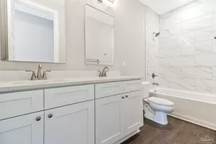 241 N H St, Pensacola, FL 32502 - Photo 16