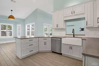 16660 Innerarity Pt Rd, Pensacola, FL 32507 - Photo 16