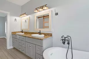 16660 Innerarity Point Rd, Pensacola, FL 32507 - Photo 30