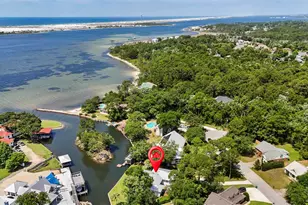 23 Neptune Dr, Mary Esther, FL 32569 - Photo 2