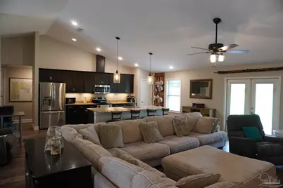 7305 Durden Dr, Pensacola, FL 32526 - Photo 10