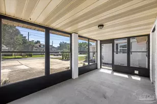 3100 E Lloyd St, Pensacola, FL 32503 - Photo 10