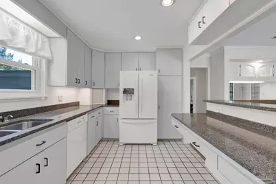 25 Arapaho Dr, Pensacola, FL 32507 - Photo 14