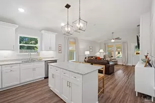 3036 N 13th Ave, Milton, FL 32583 - Photo 16