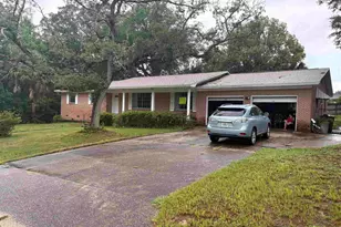 3 Rodgers Pl, Pensacola, FL 32506 - Photo 2