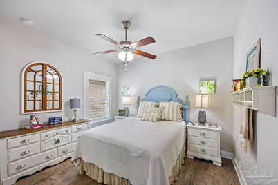 1692 Waterford Sound Blvd, Gulf Breeze, FL 32563 - Photo 8