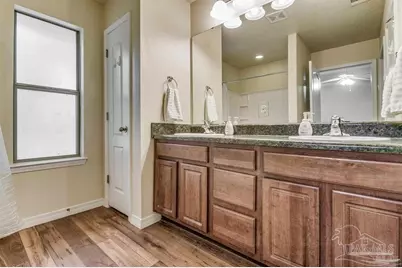 5258 Dalton Cir, Milton, FL 32570 - Photo 12