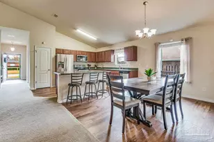 5258 Dalton Cir, Milton, FL 32570 - Photo 4