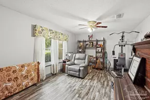 5329 Casper Cir, Milton, FL 32570 - Photo 12