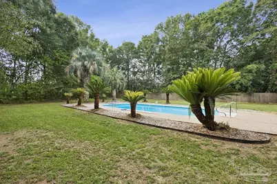 5329 Casper Cir, Milton, FL 32570 - Photo 18