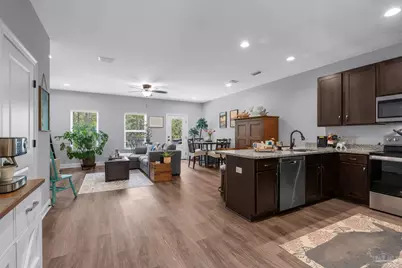 1702 Sound Haven Ct, Navarre, FL 32566 - Photo 6