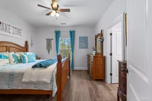 1702 Sound Haven Ct, Navarre, FL 32566 - Photo 24