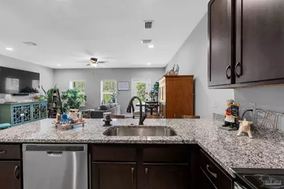 1702 Sound Haven Ct, Navarre, FL 32566 - Photo 8