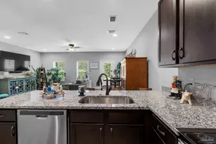 1702 Sound Haven Ct, Navarre, FL 32566 - Photo 8