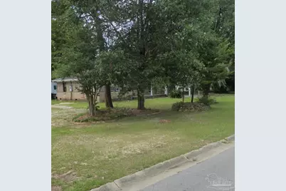 928 Barcia Dr, Pensacola, FL 32503 - Photo 2