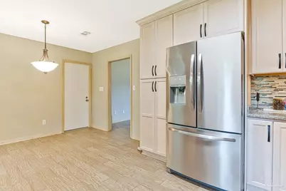 7605 Old Hickory Dr, Pensacola, FL 32507 - Photo 10