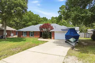 952 Lake Aire Dr, Pensacola, FL 32506 - Photo 2