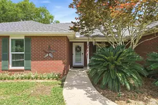 952 Lake Aire Dr, Pensacola, FL 32506 - Photo 4