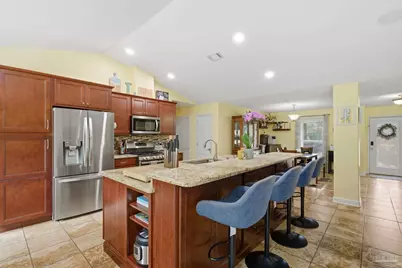 952 Lake Aire Dr, Pensacola, FL 32506 - Photo 10