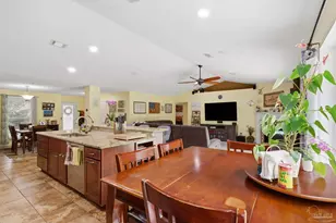 952 Lake Aire Dr, Pensacola, FL 32506 - Photo 8