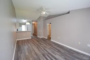 309 Loveland Cir, Pensacola, FL 32526 - Photo 4