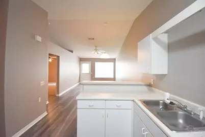309 Loveland Cir, Pensacola, FL 32526 - Photo 6