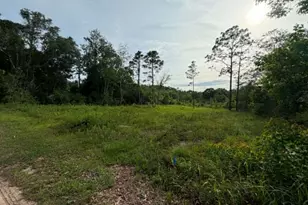 999 New Haven Dr, Cantonment, FL 32533 - Photo 2