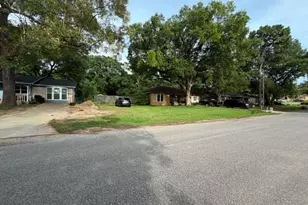 999 New Haven Dr, Cantonment, FL 32533 - Photo 8