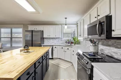 6384 Old Harbor Ct, Gulf Breeze, FL 32563 - Photo 10