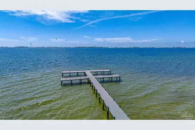 2005 Riviera Ln, Navarre, FL 32566 - Photo 6