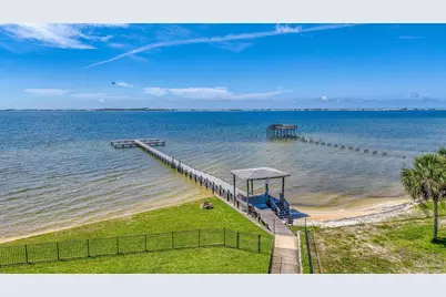 2005 Riviera Ln, Navarre, FL 32566 - Photo 2