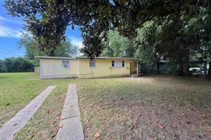 203 Edison Dr, Pensacola, FL 32505 - Photo 1