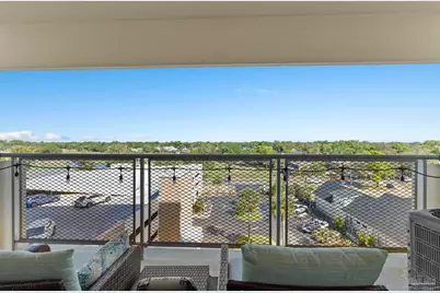 825 Bayshore Dr #605, Pensacola, FL 32507 - Photo 2