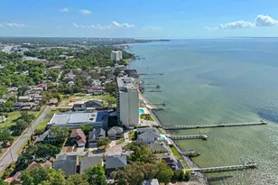 825 Bayshore Dr, Pensacola, FL 32507 - Photo 28