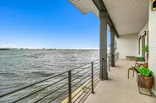 8 Wharf Ave, Pensacola, FL 32502 - Photo 2