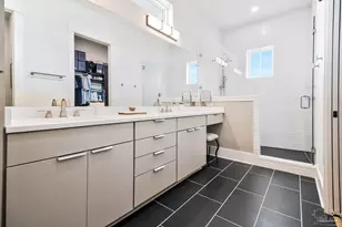 8 Wharf Ave, Pensacola, FL 32502 - Photo 10